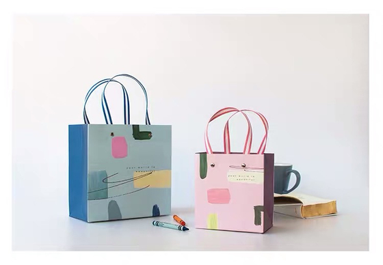 Los bolsos no tejidos 40g de la Navidad CMYK los 32x11x25cm son Eco amistoso