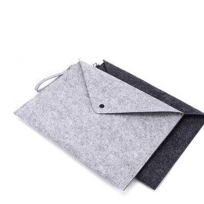 La manga del embalaje los 33.5cmx24cm del OEM del gris sentía a Tote Bag
